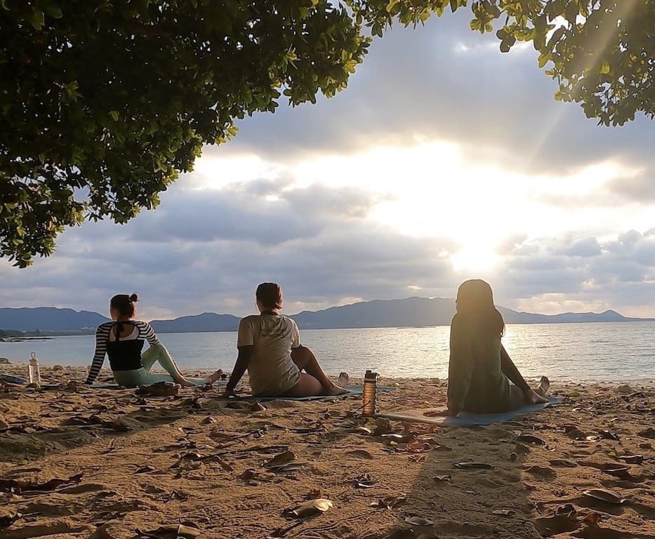 石垣島ビーチヨガ