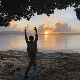 石垣島ビーチヨガ
